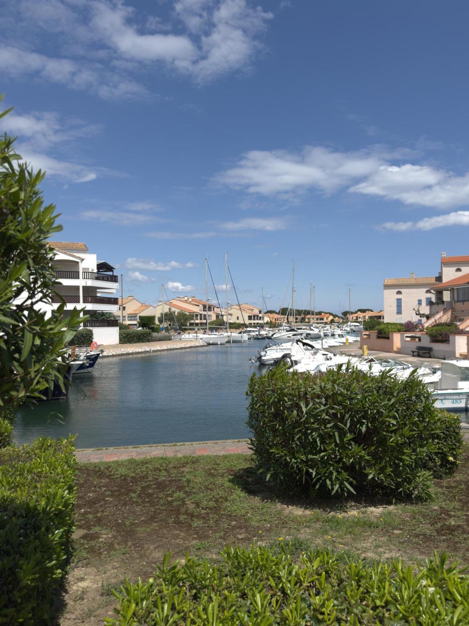 Hispaniola, Avec Vue Sur La Marina Et Parking Prive 생시프리앙 외부 사진